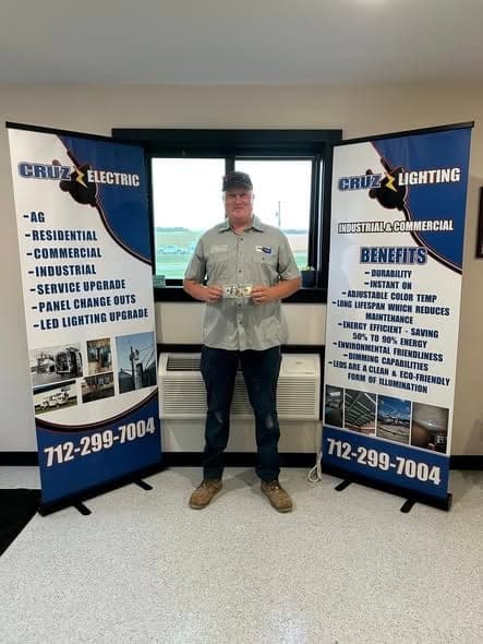 Cruz Electric journeyman electrician on the job